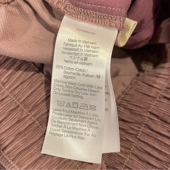 Madewell Corduroy Pull On Tapered Leg Pants in Fig (Mauve) - Picture 8 of 9